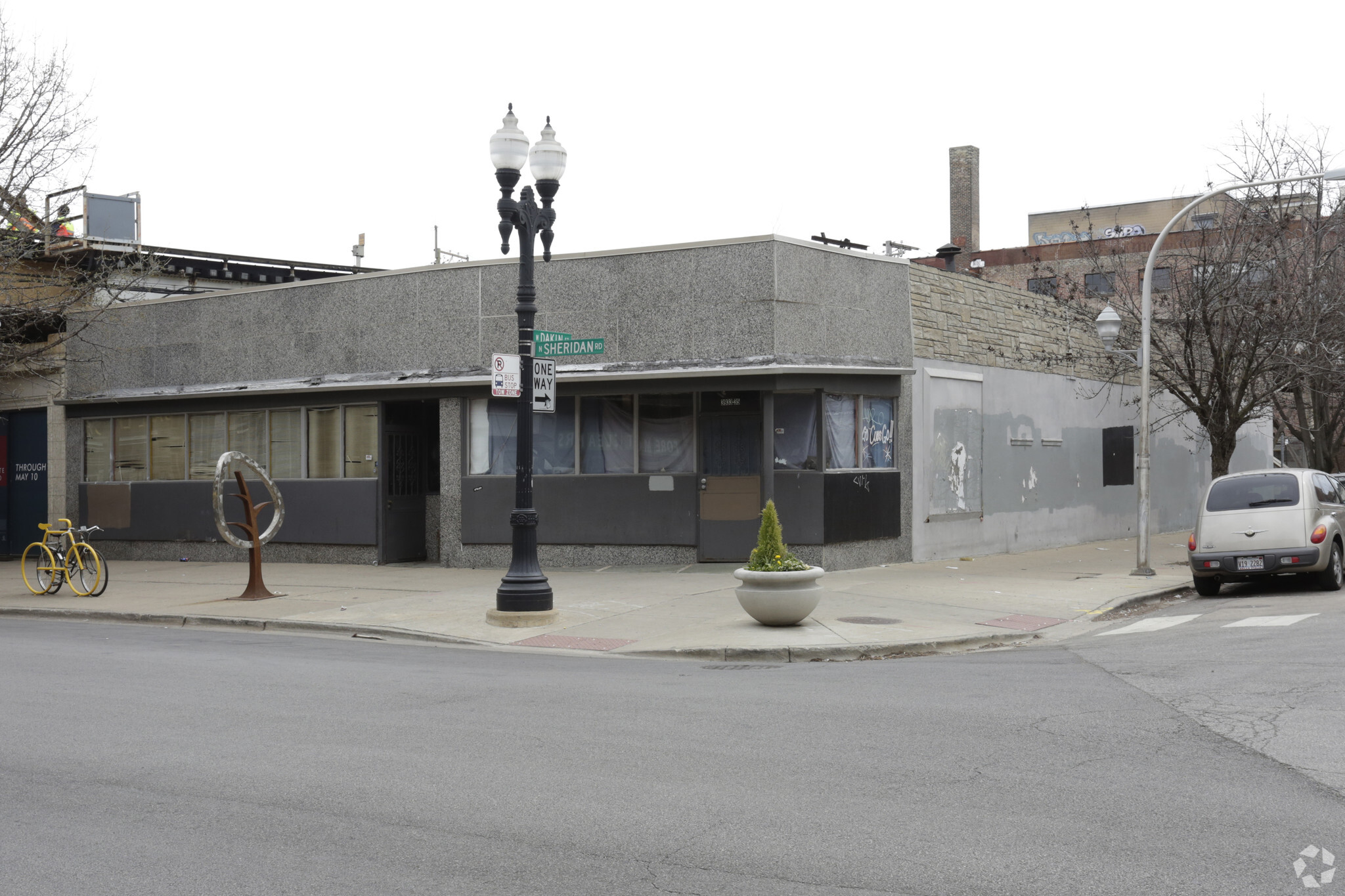 3933 N Sheridan Rd, Chicago, IL for sale Primary Photo- Image 1 of 1