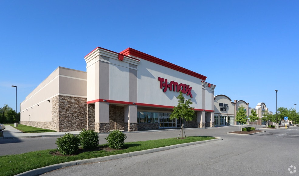 8079-8301 E Broad St, Reynoldsburg, OH for lease - Building Photo - Image 2 of 3