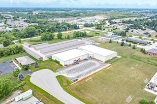 1856 Nimitz Dr, De Pere WI - Warehouse