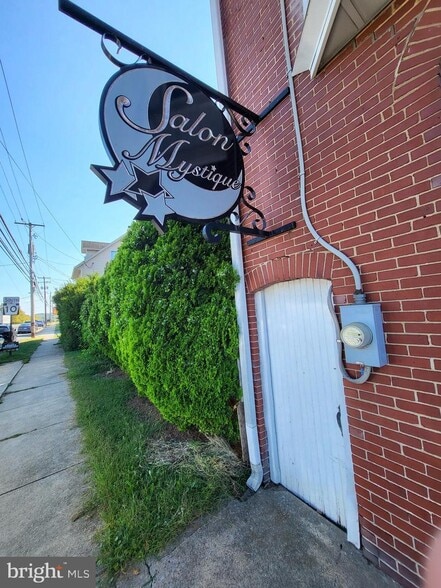 402 Morgantown Rd, Reading, PA for sale - Building Photo - Image 2 of 33