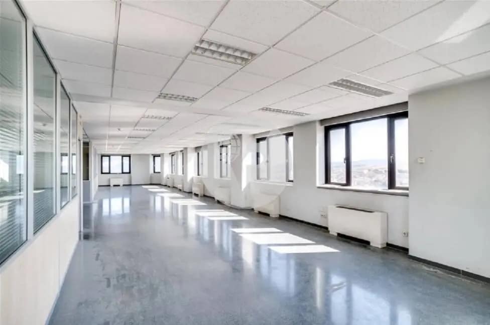 Office in Santa Perpètua de Mogoda, Barcelona for lease Interior Photo- Image 1 of 5