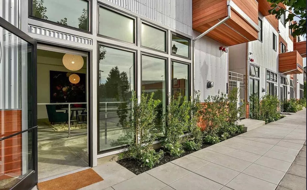 5306 San Pablo Ave, Oakland, CA 94608