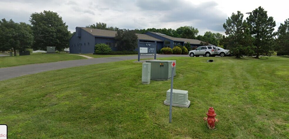 170 Intrepid Ln, Syracuse, NY for sale - Building Photo - Image 1 of 1