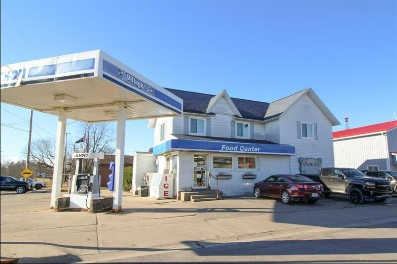 9518 Genesee St, New Lothrop, MI 48460