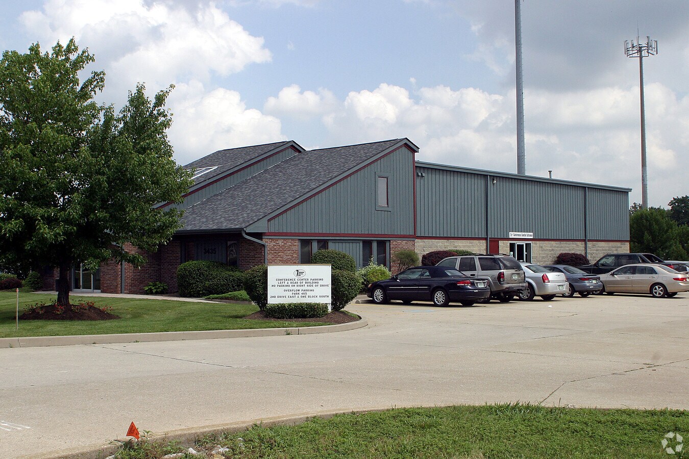 3435 W 96th St, Indianapolis, IN 46268