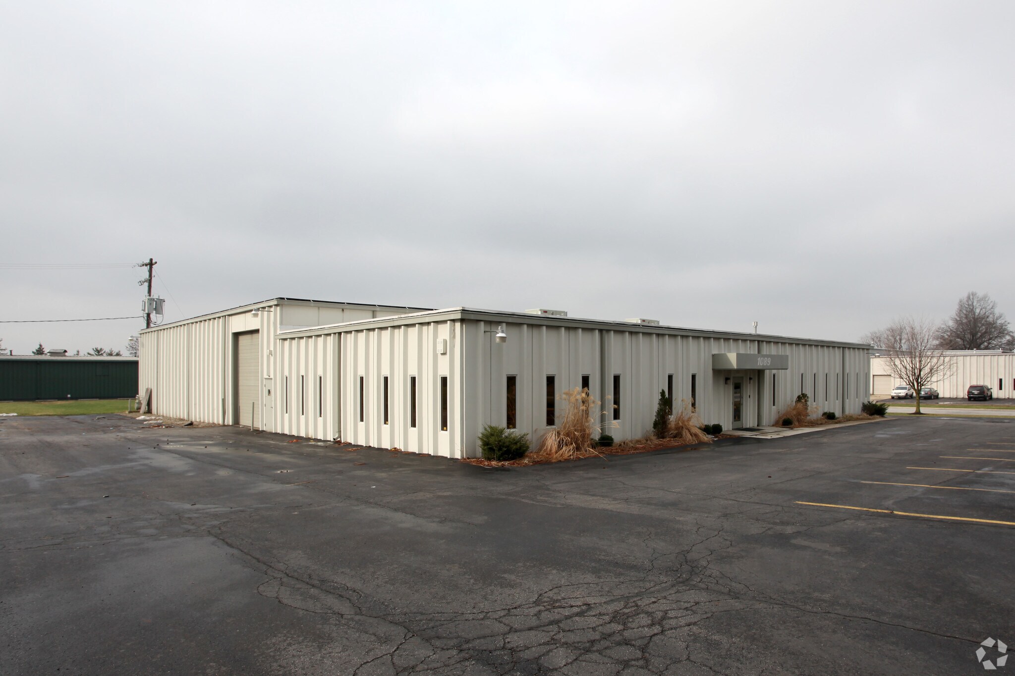 1089 Claycraft Rd, Columbus, OH for sale Primary Photo- Image 1 of 1