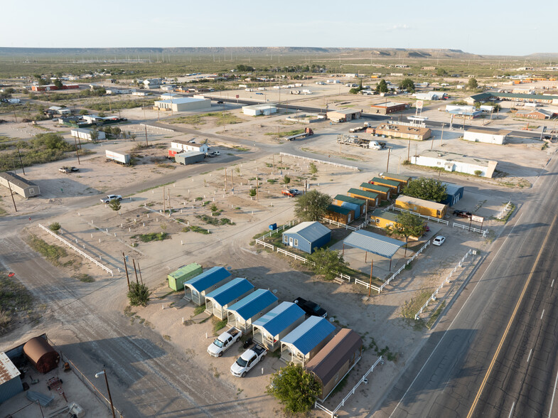 673 State Hwy 385, Mccamey, TX for sale - Building Photo - Image 2 of 2