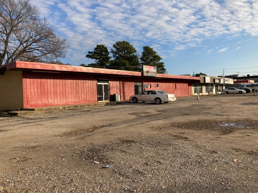 5162 Millbranch Rd, Memphis, TN for lease Building Photo- Image 1 of 2