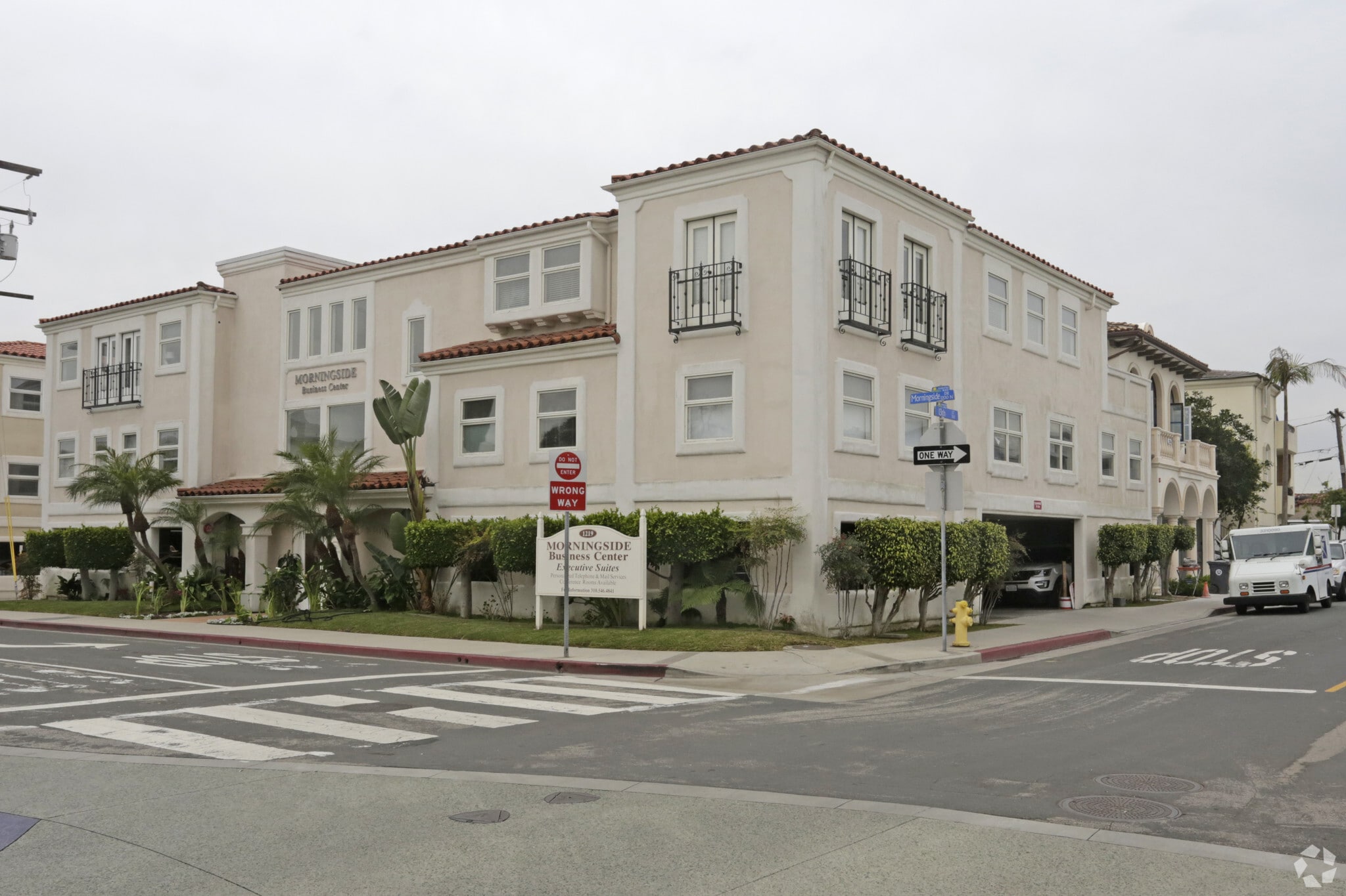 1219 Morningside Dr, Manhattan Beach, CA for lease Primary Photo- Image 1 of 11