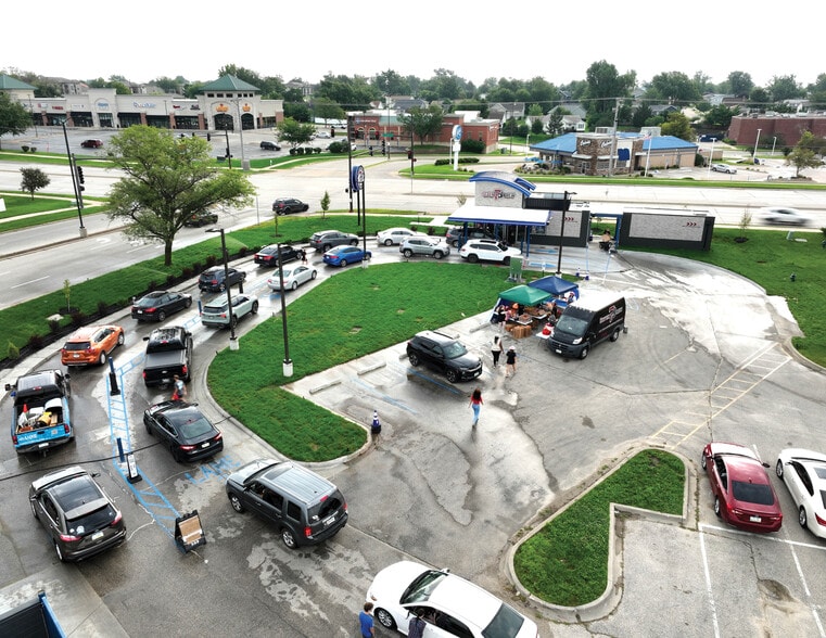 2350 Edgewood Rd SW, Cedar Rapids, IA for sale - Building Photo - Image 3 of 12