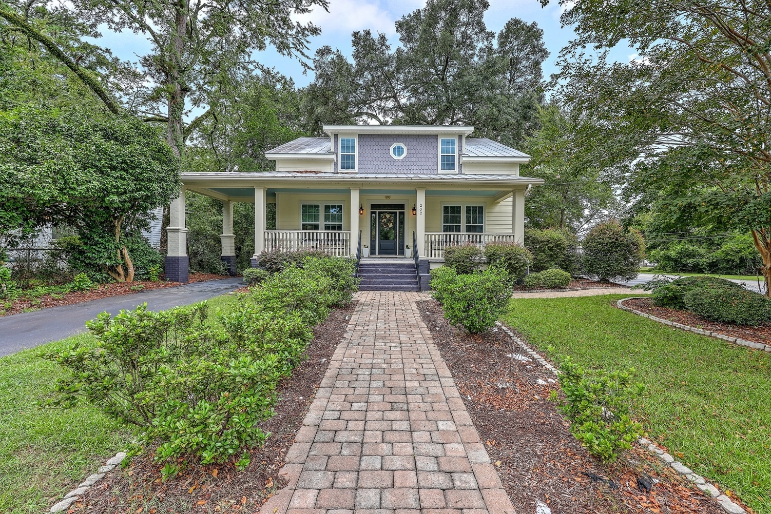 202 E 2nd North St, Summerville, SC for sale Building Photo- Image 1 of 47