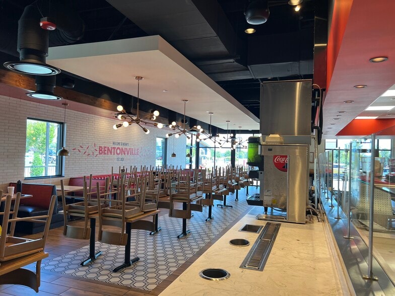 1500 SE Eagle Way, Bentonville, AR for lease - Interior Photo - Image 2 of 6