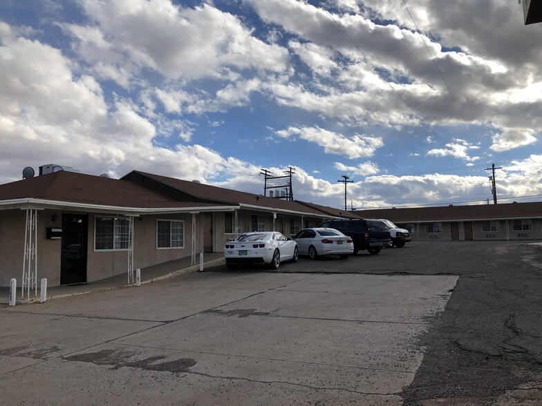 600 E Motel Dr, Lordsburg, NM 88045 Holiday Motel