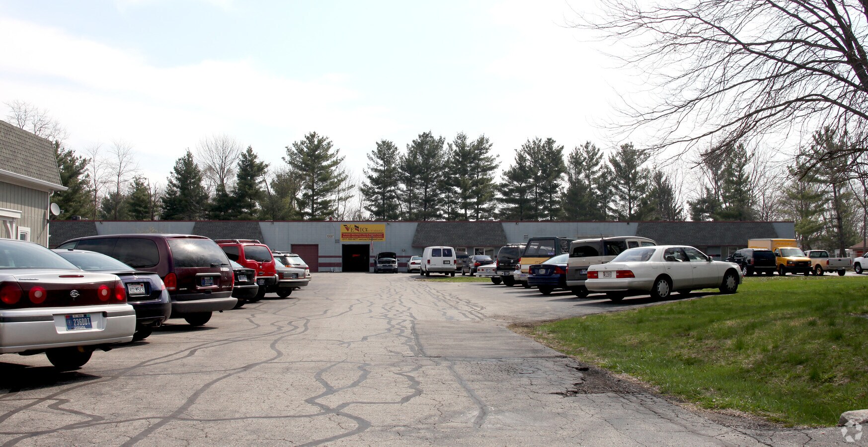 10089 Allisonville Rd, Fishers, IN 46038