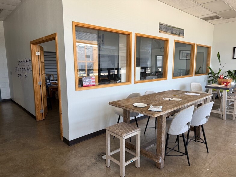 2635 W 7th Pl, Eugene, OR for lease - Building Photo - Image 3 of 16