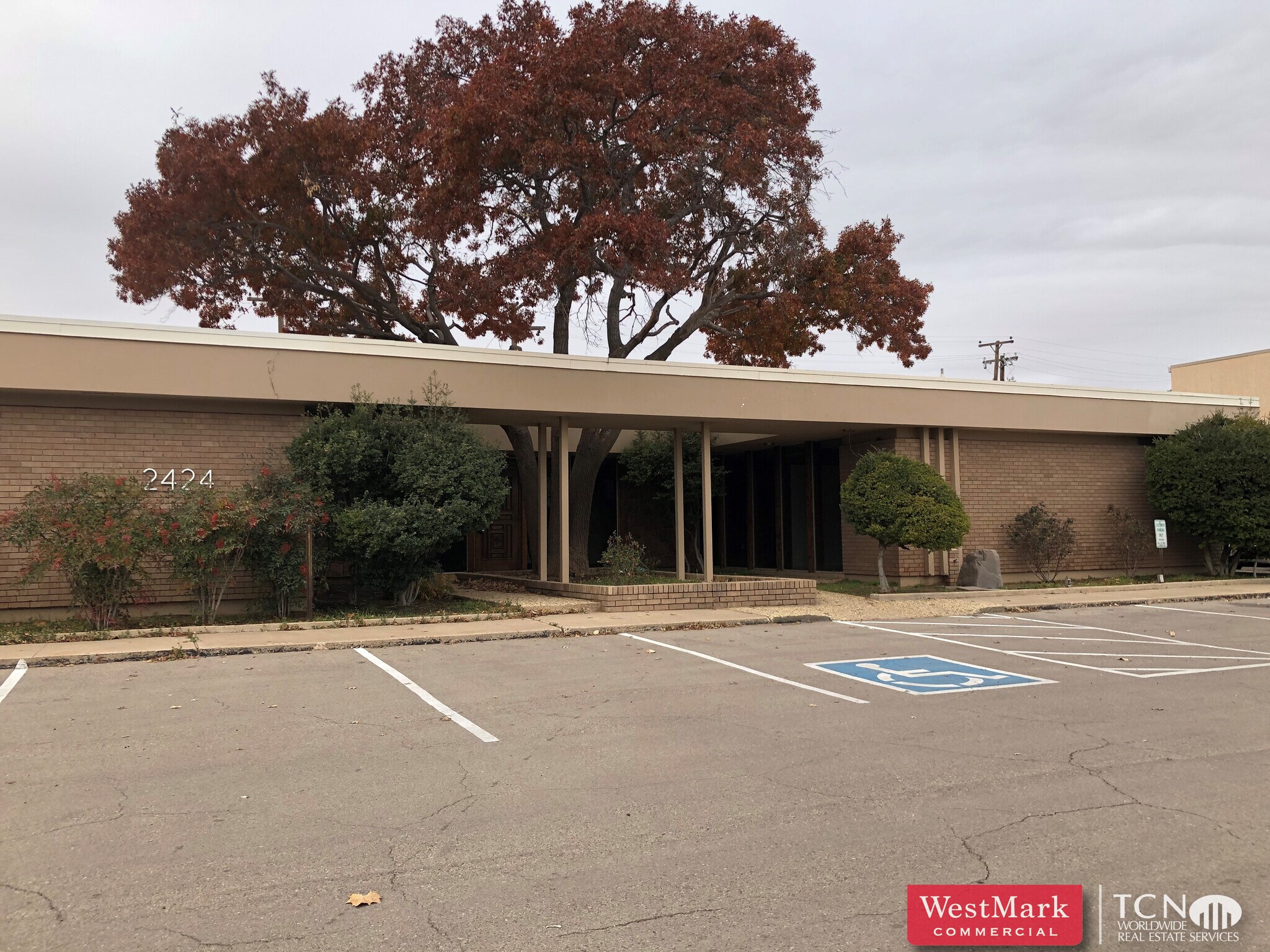 2424-2430 Quaker Ave, Lubbock, TX for sale Building Photo- Image 1 of 1
