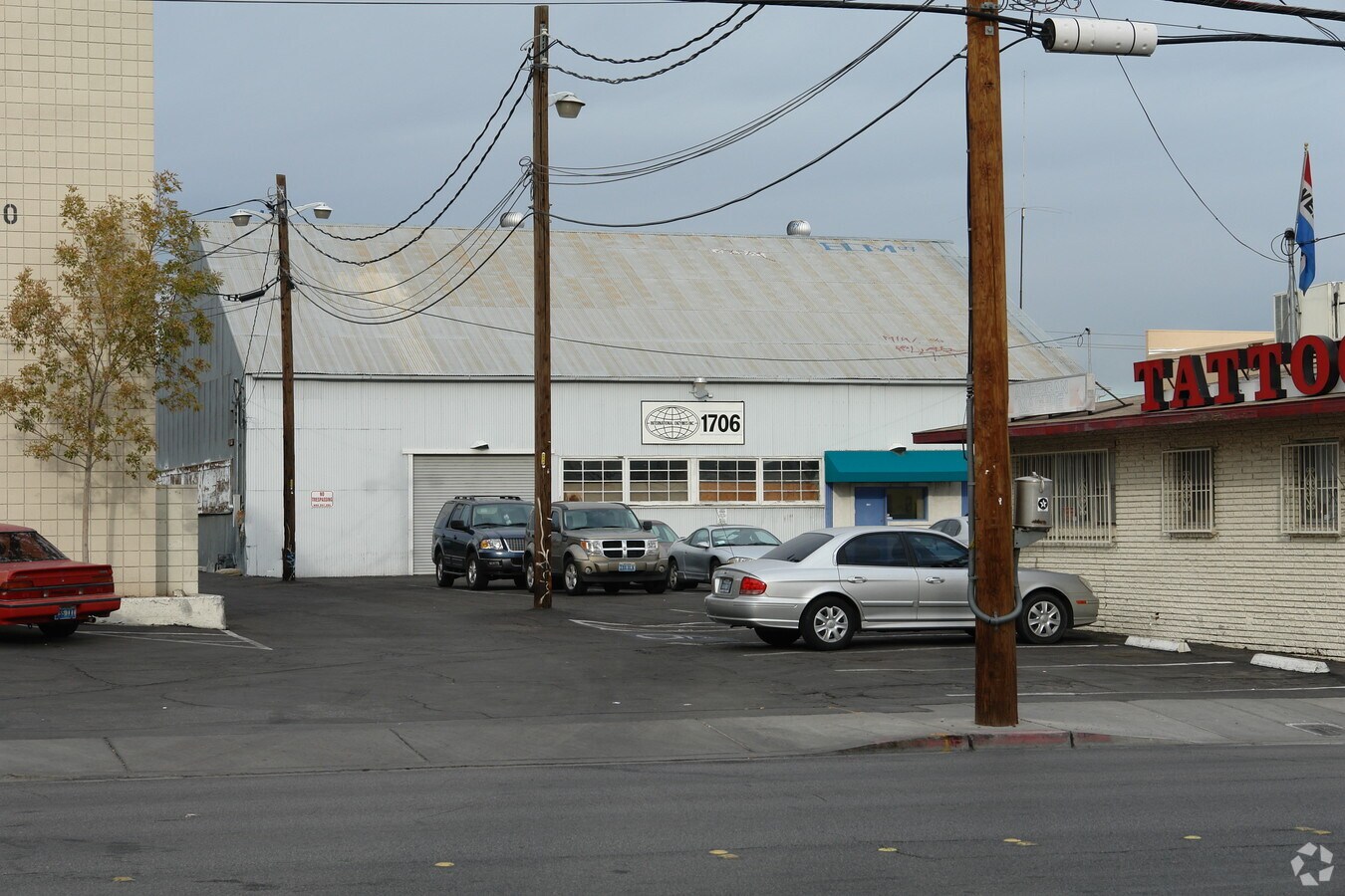 1706 S Industrial Rd, Las Vegas, NV 89102