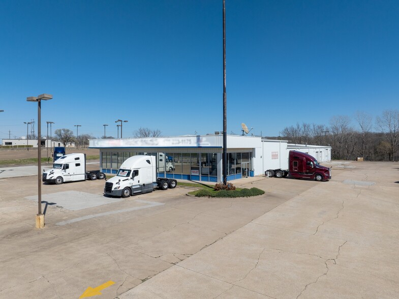 8201 State Highway 66, Tulsa, OK for sale - Building Photo - Image 1 of 12