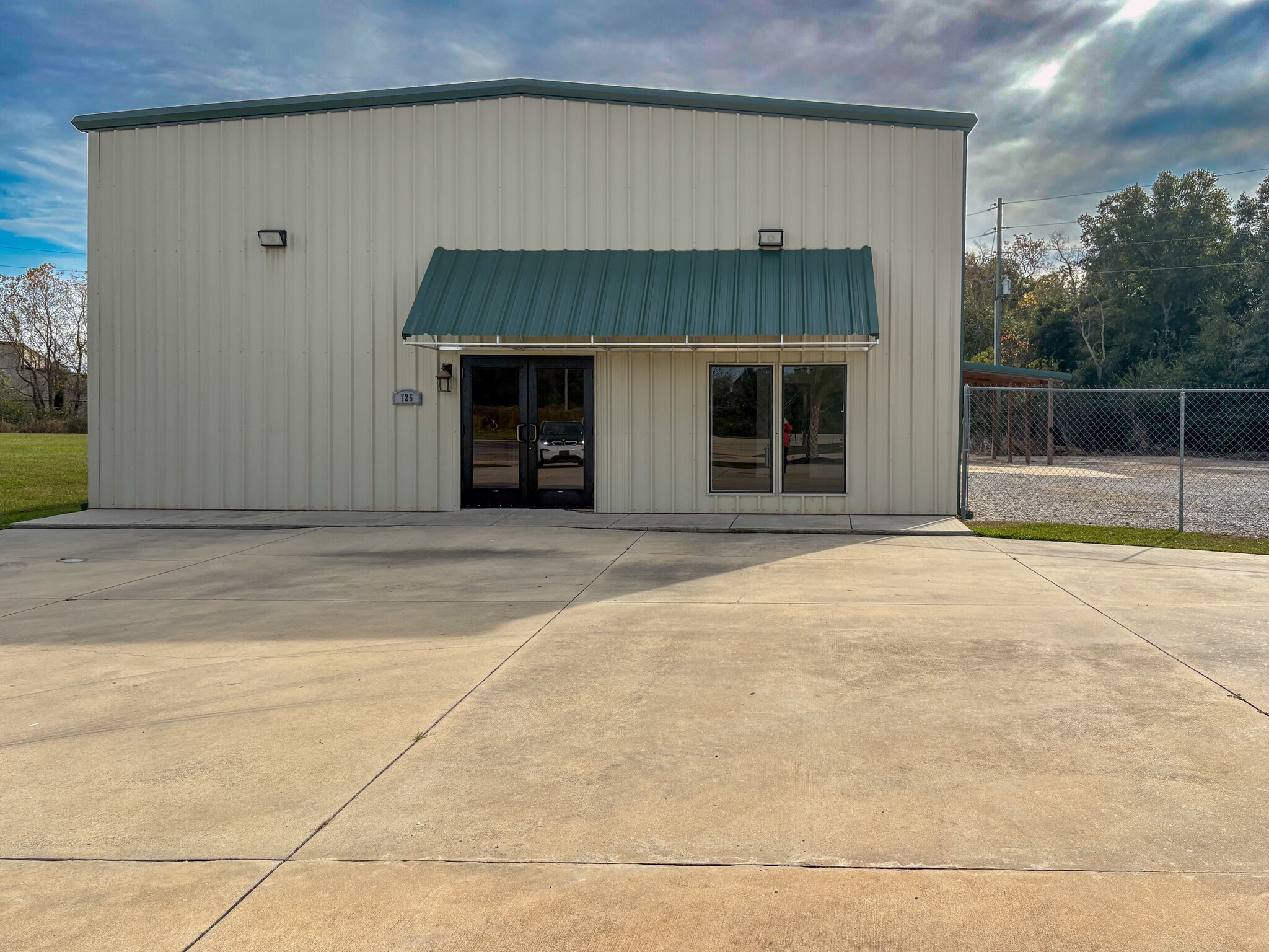725 Cardinal Cir, Summerdale, AL for lease Building Photo- Image 1 of 21