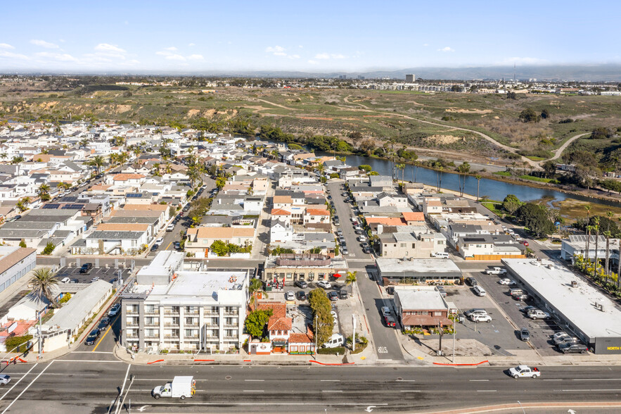 6204 W Coast Hwy, Newport Beach, CA for lease - Building Photo - Image 3 of 9