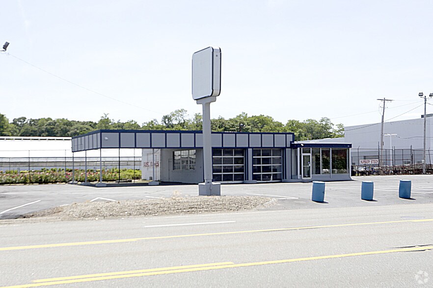 70 Andover St, Danvers, MA for sale - Primary Photo - Image 1 of 1