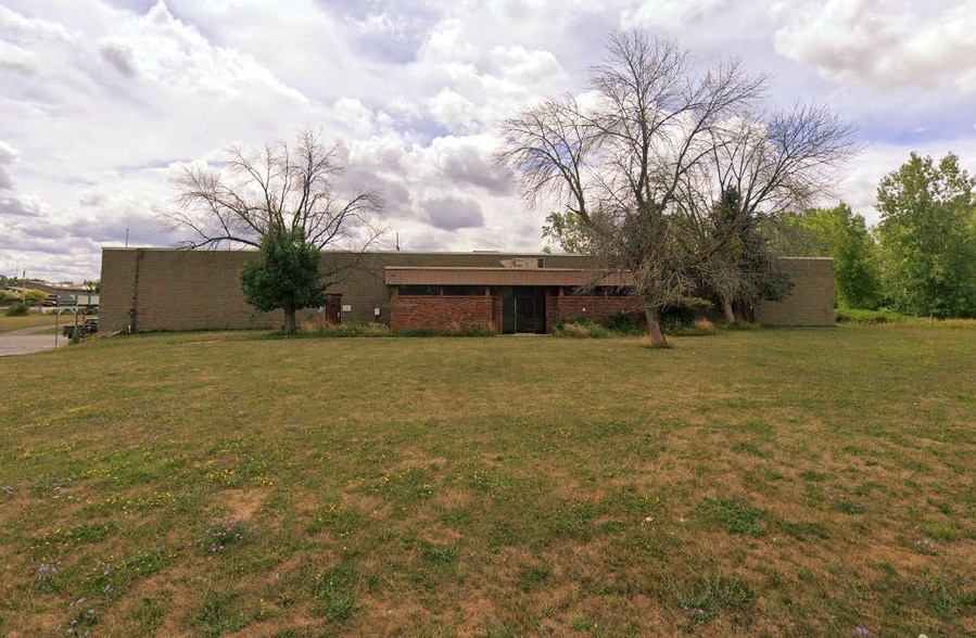 6 Treadeasy Ave, Batavia, NY for lease - Building Photo - Image 2 of 5