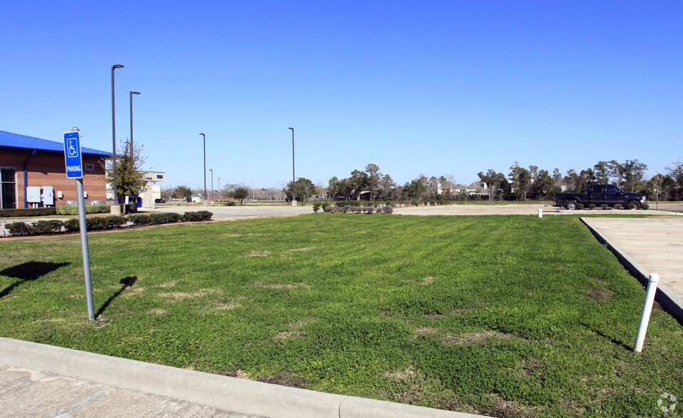 1505 E Broadway St, Pearland, TX for sale - Primary Photo - Image 1 of 1