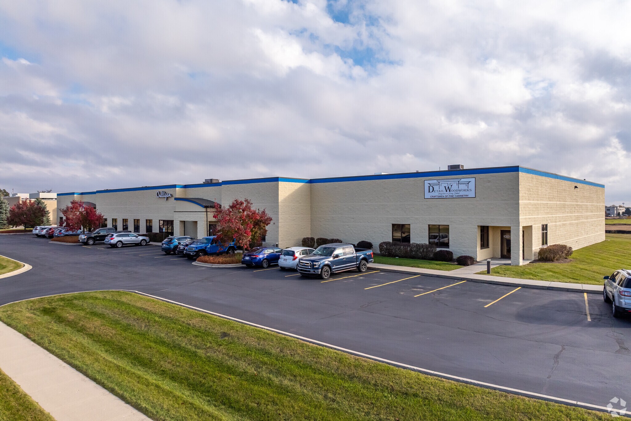 245-253 Stockhausen Ln, West Bend, WI for sale Primary Photo- Image 1 of 1