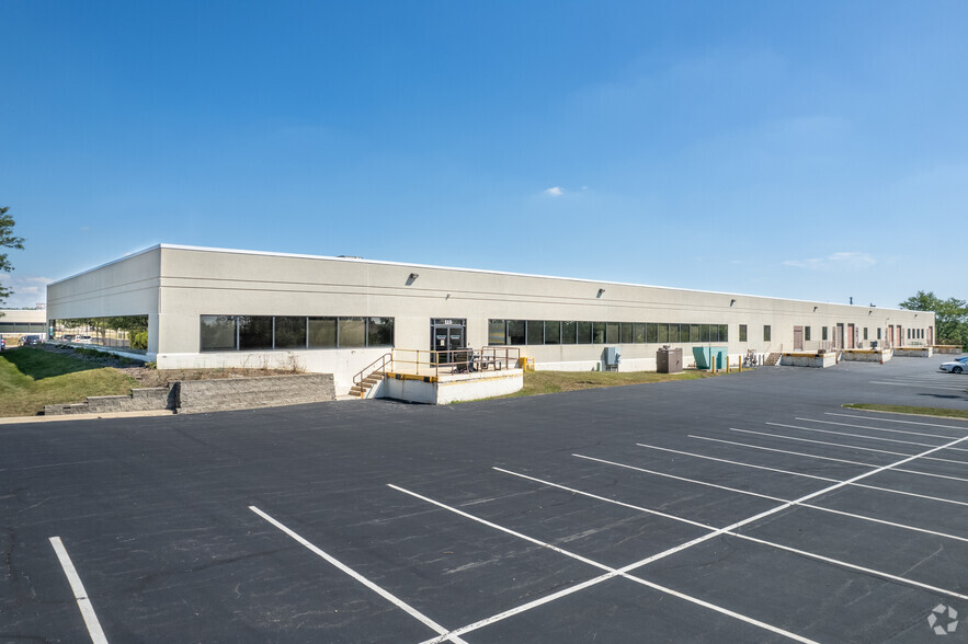 8201 S Cass Ave, Darien, IL for lease - Building Photo - Image 3 of 22