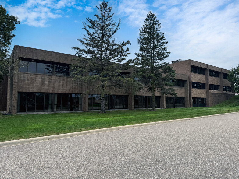 750 S Plaza Dr, Saint Paul, MN for lease - Building Photo - Image 1 of 6