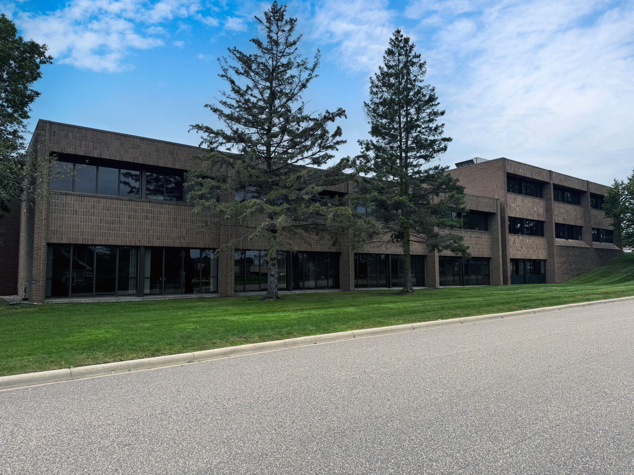 750 S Plaza Dr, Saint Paul, MN for lease Building Photo- Image 1 of 7