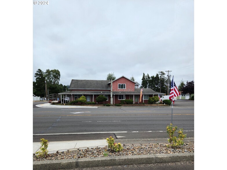 3670 Highway 101, Florence, OR for sale - Primary Photo - Image 1 of 4