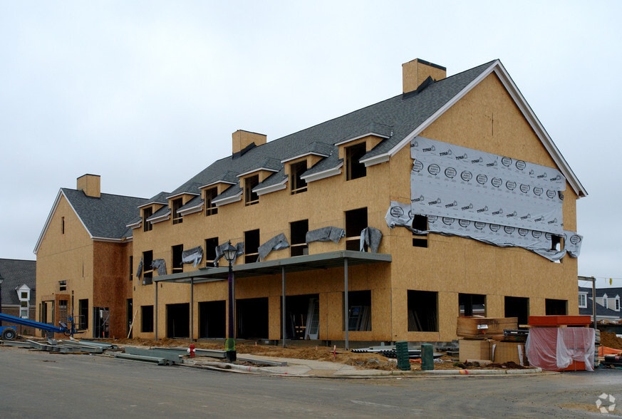 4345 New Town Ave, Williamsburg, VA for lease - Building Photo - Image 3 of 8