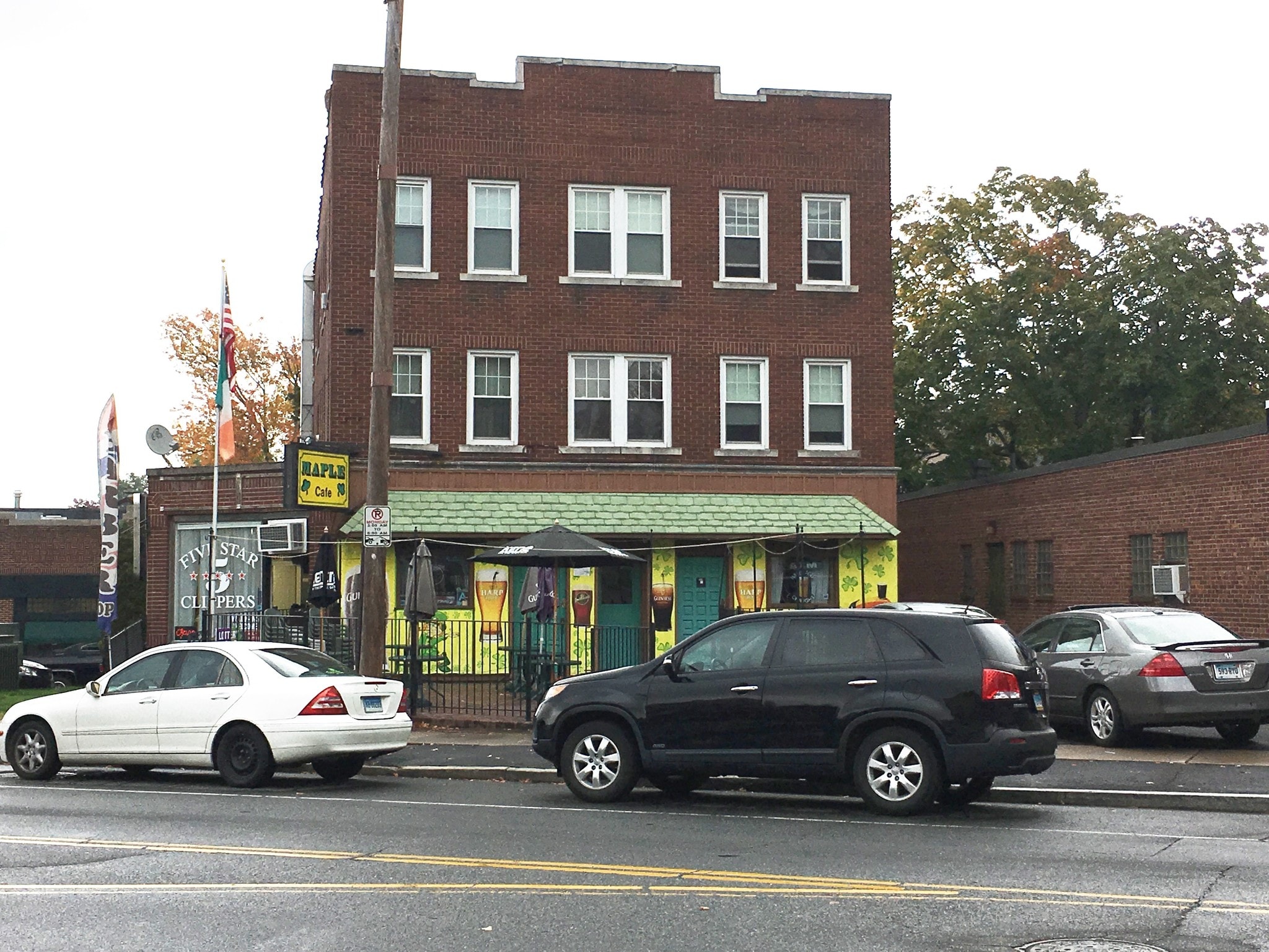 938 Maple Ave, Hartford, CT 06114