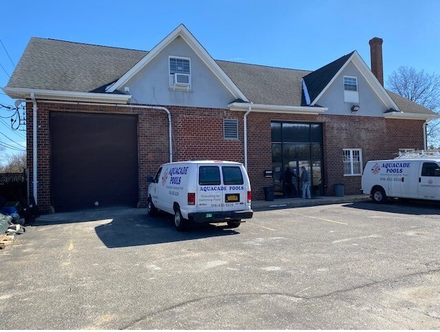 109 Stewart Ave, Hicksville, NY for sale - Building Photo - Image 1 of 1