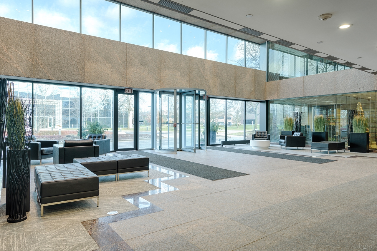 1733 Park St, Naperville, IL for lease Lobby- Image 1 of 11