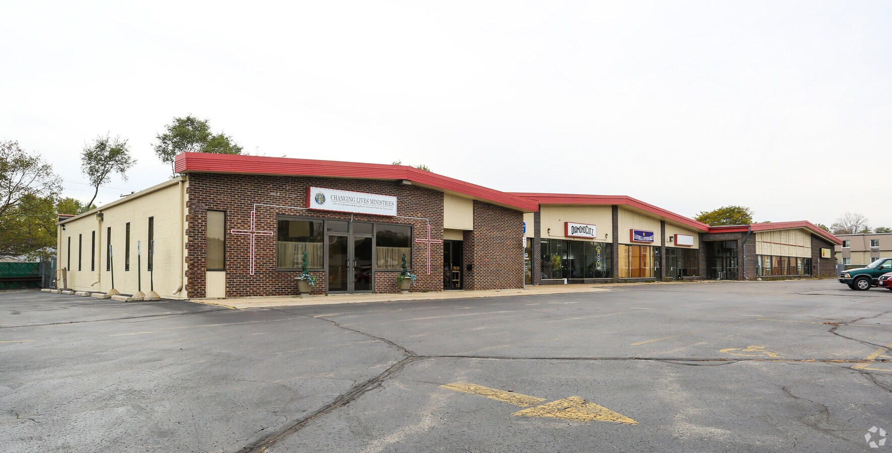 28292917 Durand Ave, Racine, WI 53403