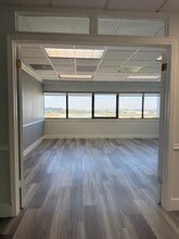 1150 NW 72nd Ave, Miami, FL for lease Interior Photo- Image 2 of 8