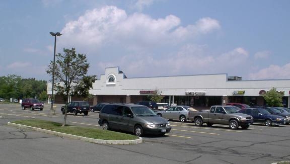 501 Columbia Tpke, Rensselaer, NY for lease - Building Photo - Image 3 of 22