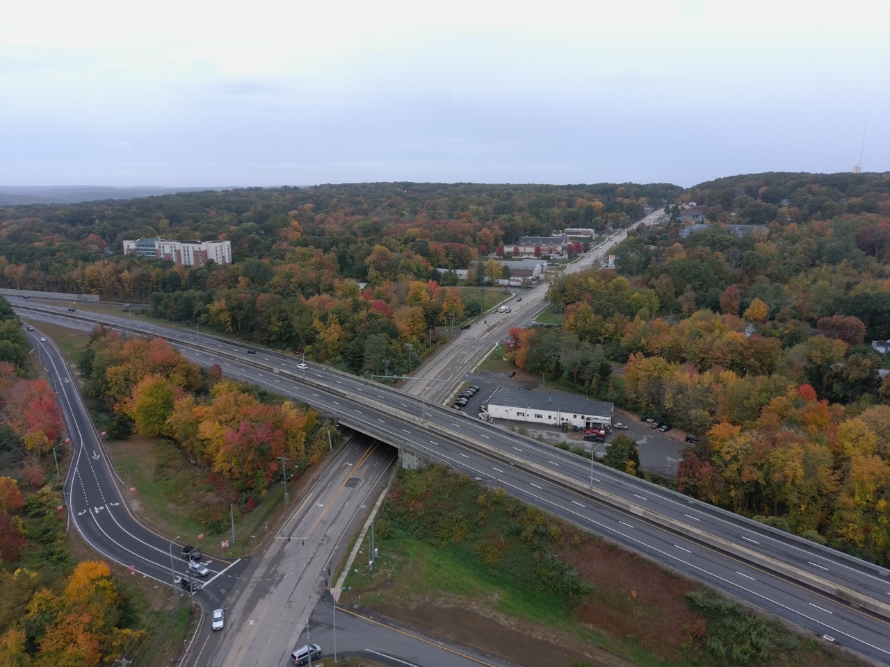 1937 Norwich New London Tpke, Uncasville, CT 06382 Signalized Corner