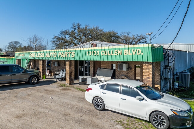 More details for 13130 Cullen Blvd, Houston, TX - Land for Lease