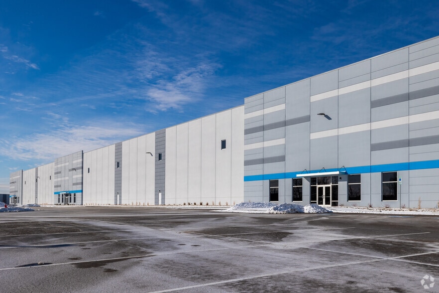 1100 NW Main St, Lee's Summit, MO for lease - Primary Photo - Image 2 of 3