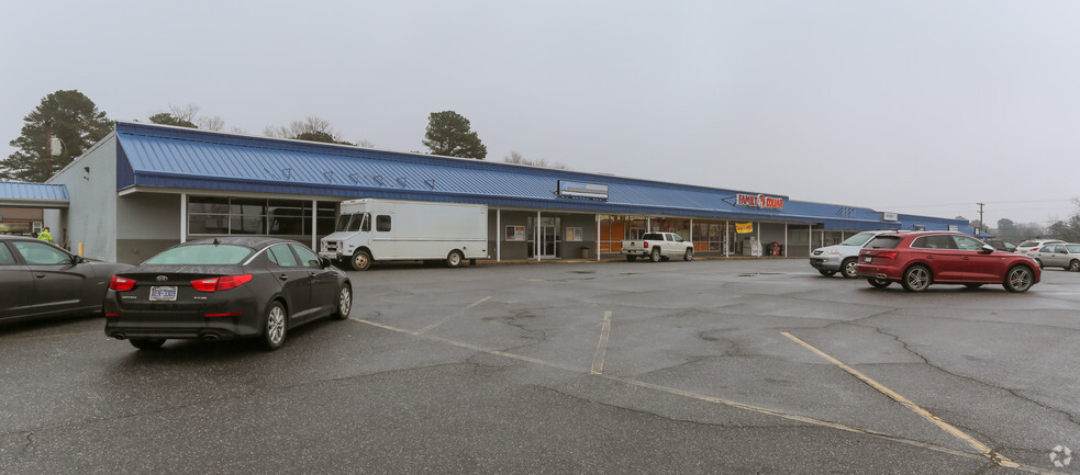 2667 E Main St, Lincolnton, NC for sale - Primary Photo - Image 1 of 1