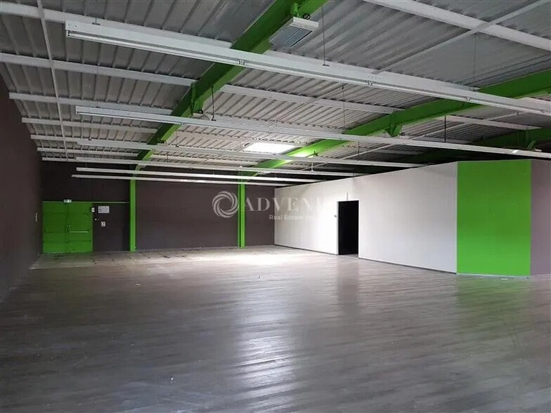 Retail in Feytiat for lease - Building Photo - Image 2 of 5