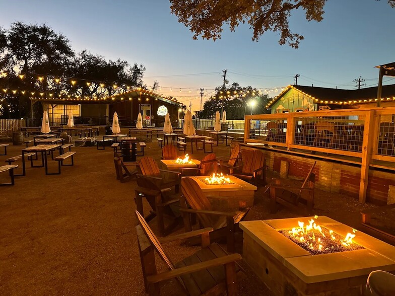 10630 Menchaca Rd, Austin, TX for lease - Building Photo - Image 3 of 5