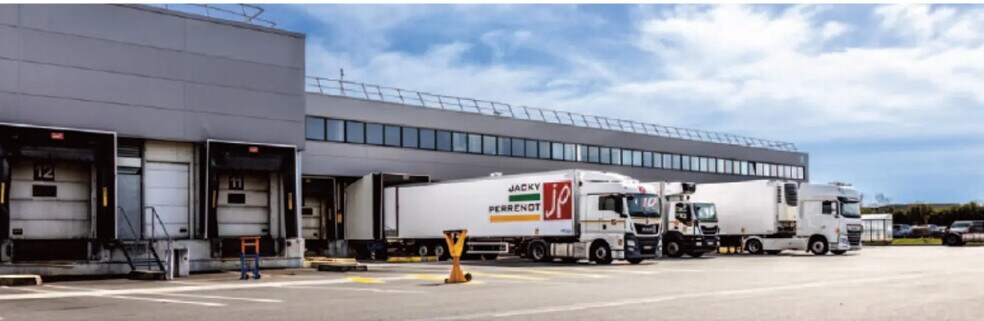 Office in Bruges for lease - Building Photo - Image 3 of 8