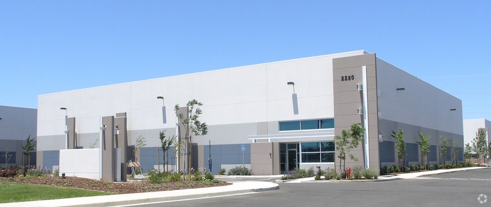 2220 Cordelia Rd, Fairfield, CA for lease - Building Photo - Image 2 of 13