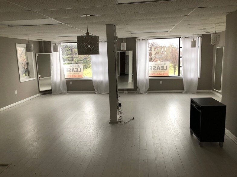 7817 Eastern Ave, Silver Spring, MD for lease - Interior Photo - Image 3 of 8