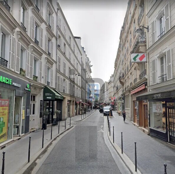 Retail in Paris for lease - Building Photo - Image 2 of 4