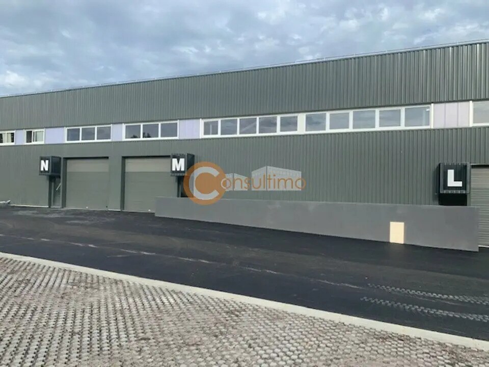 Flex in Beychac-et-Caillau for lease Building Photo- Image 1 of 9